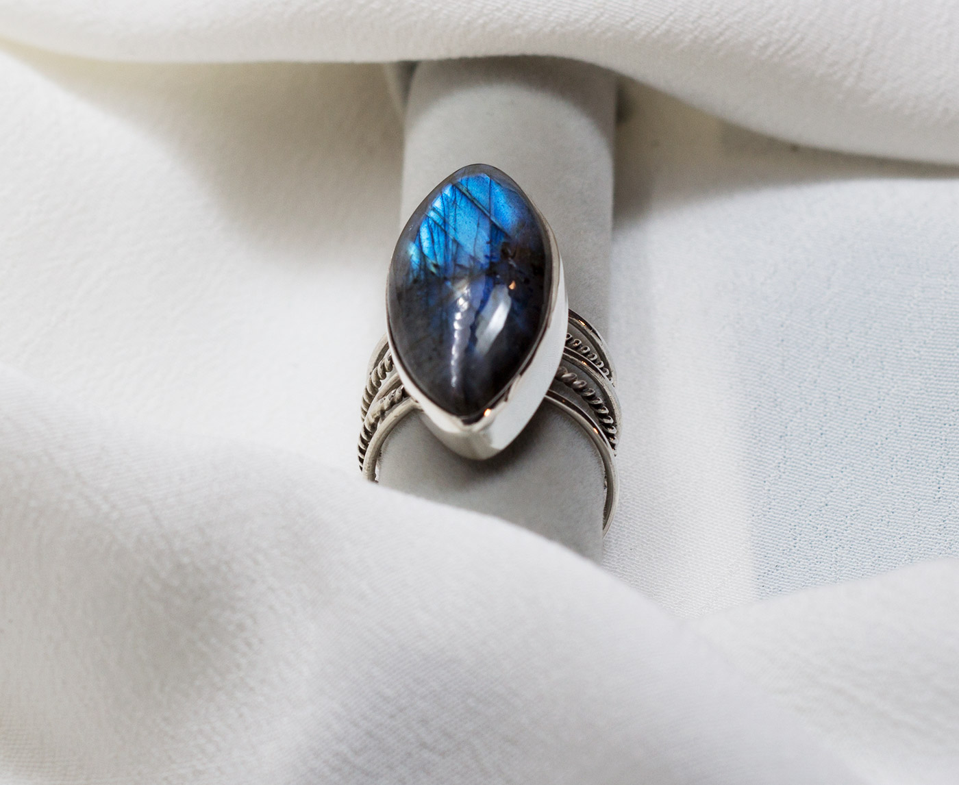 anillo-plata-labradorita2-isla-silverboat