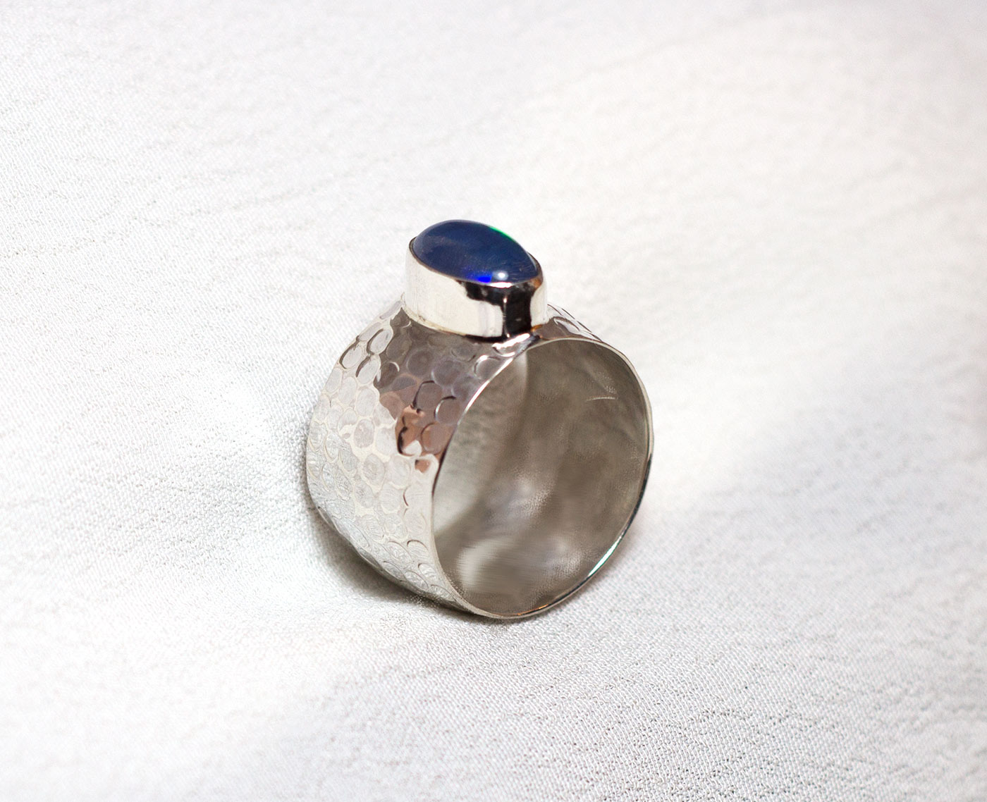 anillo-plata-rilsak-martelado-opalo1-silverboat
