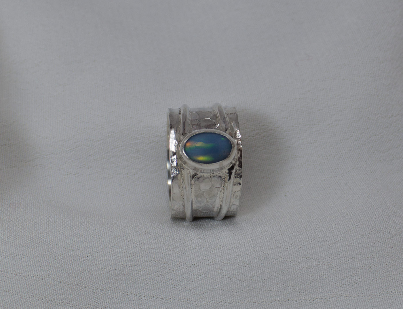 anillo-plata-larr13-opalo-azul7-silverboat