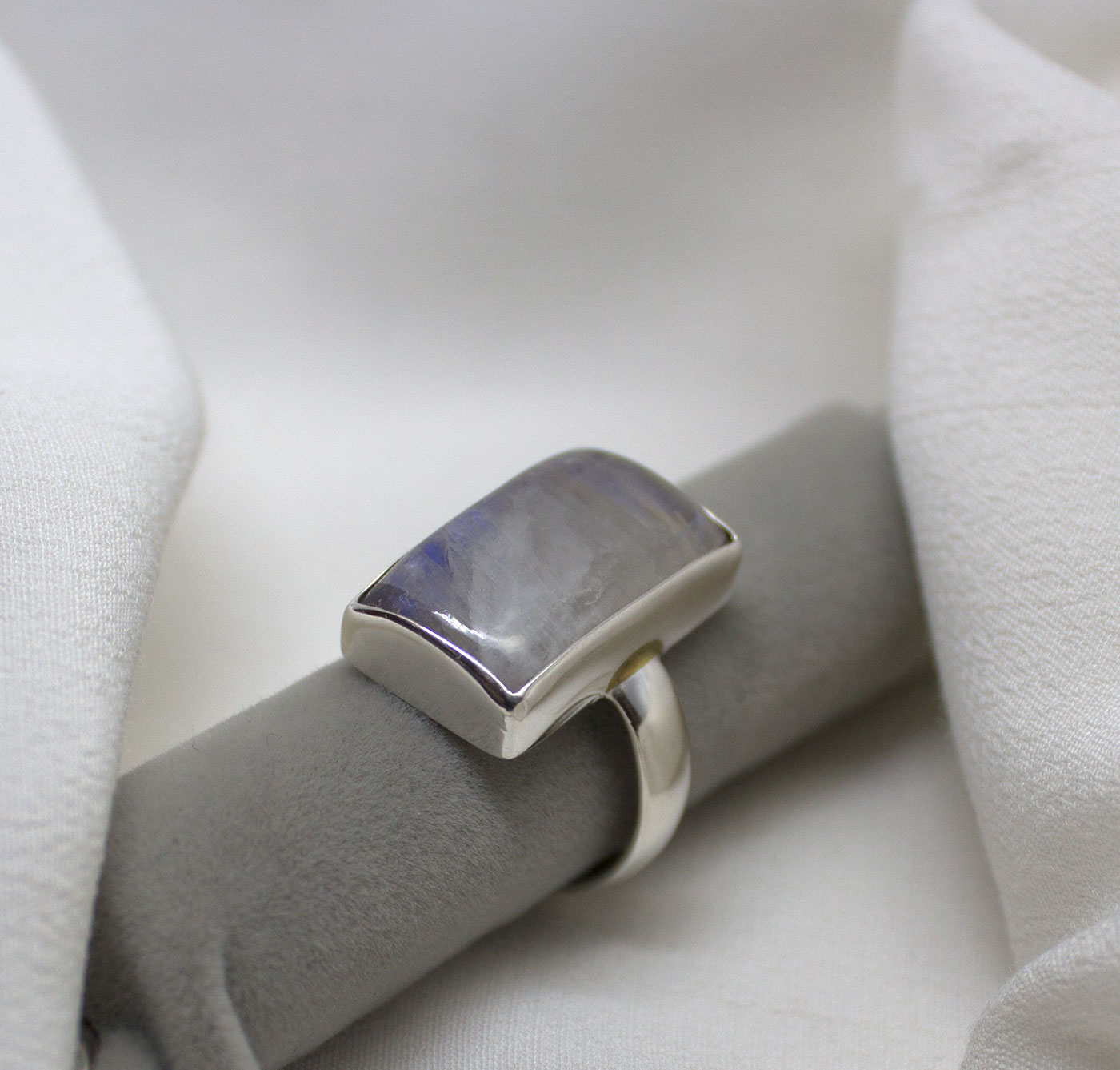 anillo-plata-piedra-de-luna-silverboat