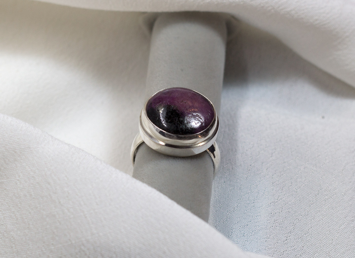 anillo-plata-de-ley-925-rubi-zoisita-silverboat