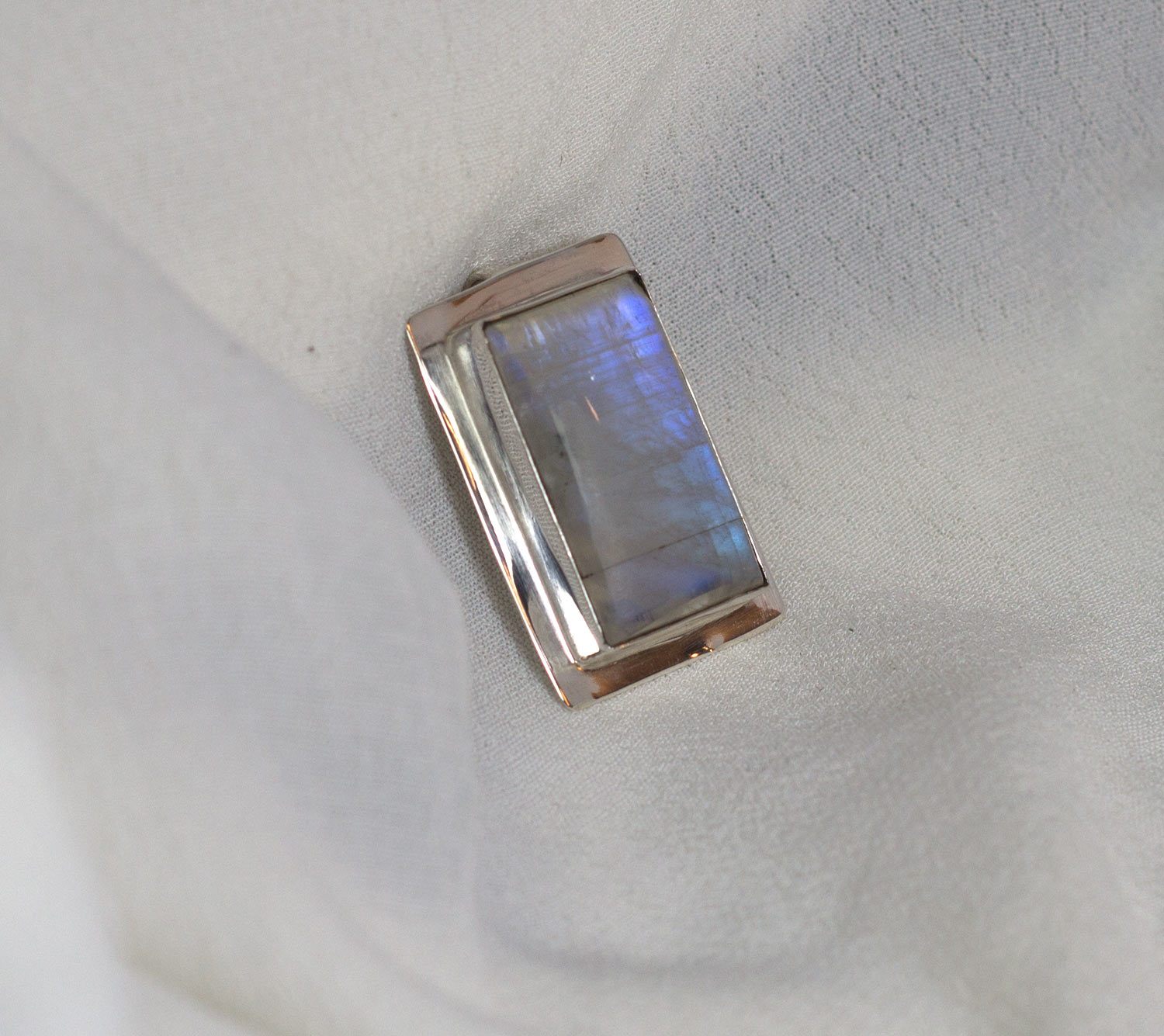 colgante-piedra-de-luna-cuadrado2-silverboat