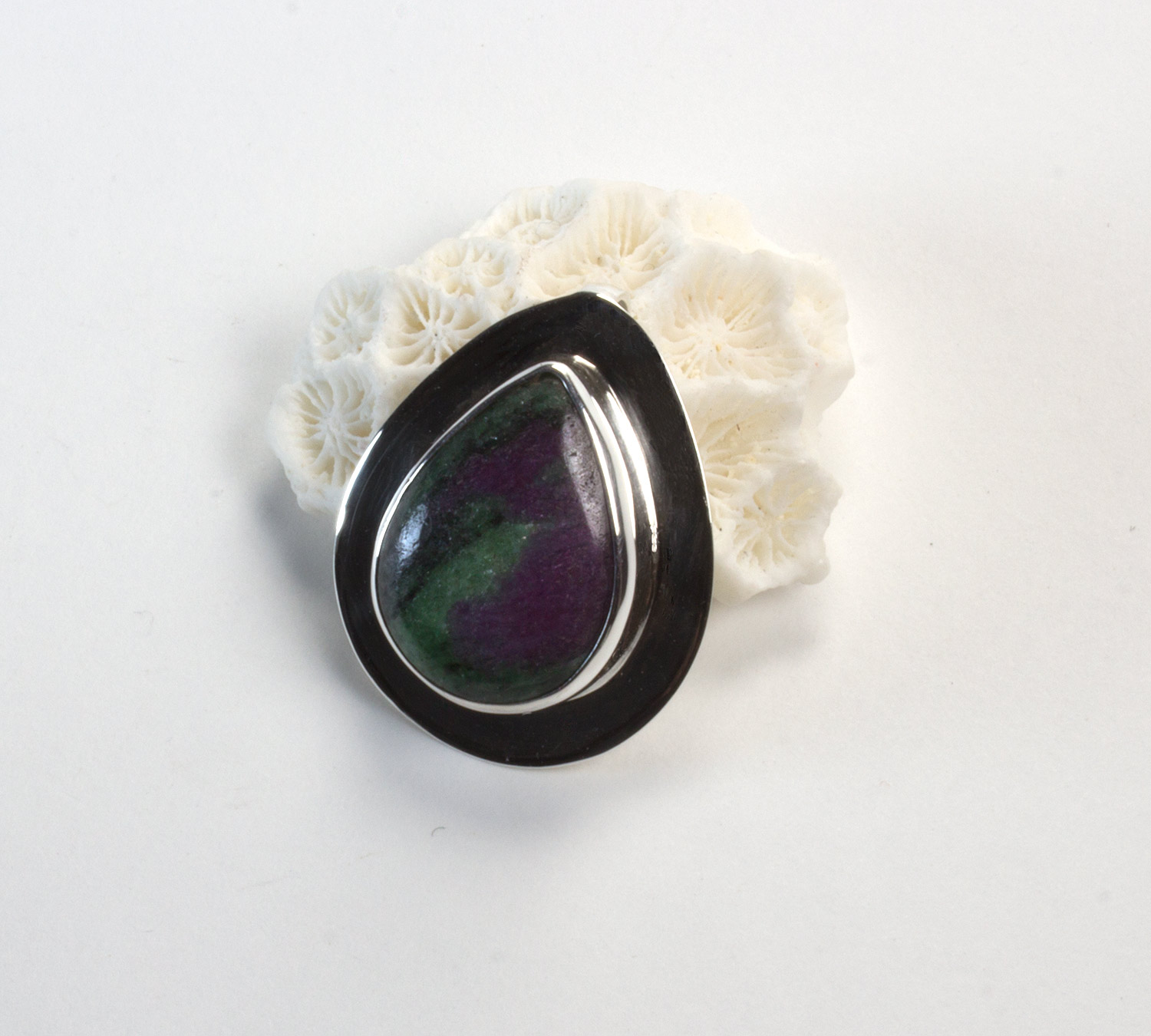 colgante-rubi-zoisita-plata-corazon4-silverboat