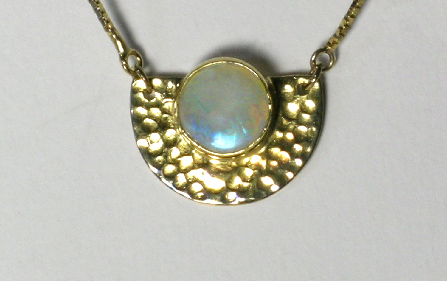 medialuna_plata925_oro_piedra_luna_colgante_silverboat